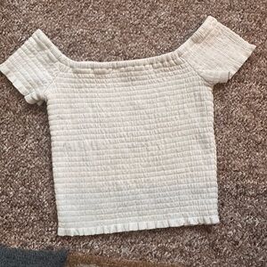 Off-Shoulder crop top dynamite